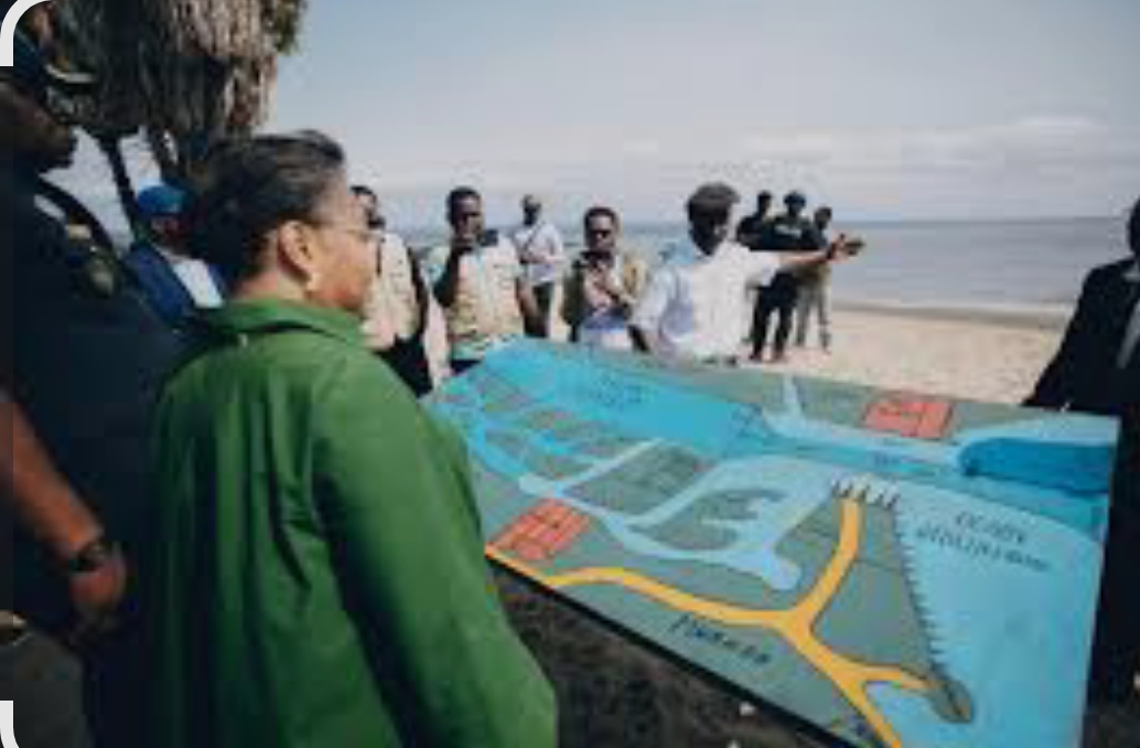 Infrastructures /Port de Banana :  Judith Suminwa  s'implique , tape du point sur la table et veut voir les travaux s'accelerer.