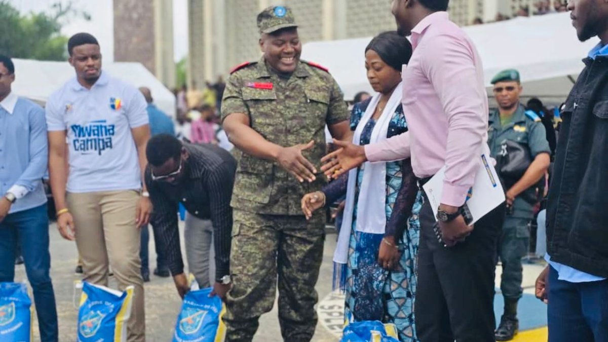 Social — Kinshasa : 21.000 sacs de sémoule de maïs pour les étudiants de l'ESU